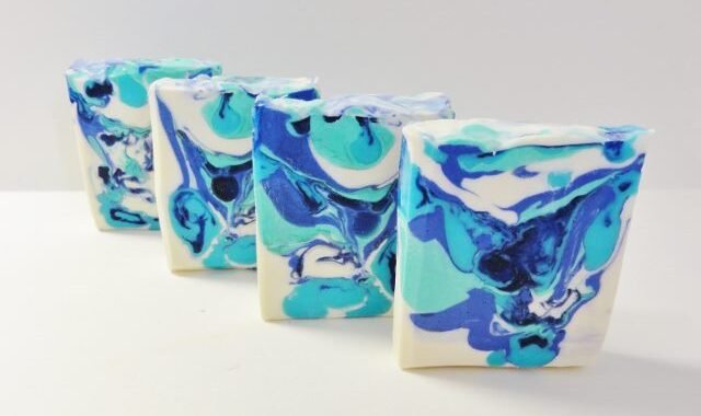 Eine gesunde Haut ist das Ergebnis einer sorgfältigen Pflege. In diesem umfassenden Guide erfahren Sie, wie Sie mit Naturseife Ihre Haut optimal nähren und schützen können.